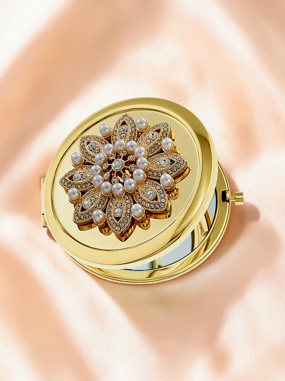 NWT Monet Jewelry Gold Tone Flower & Pearls Snap Compact Mirror with Box 2.75"